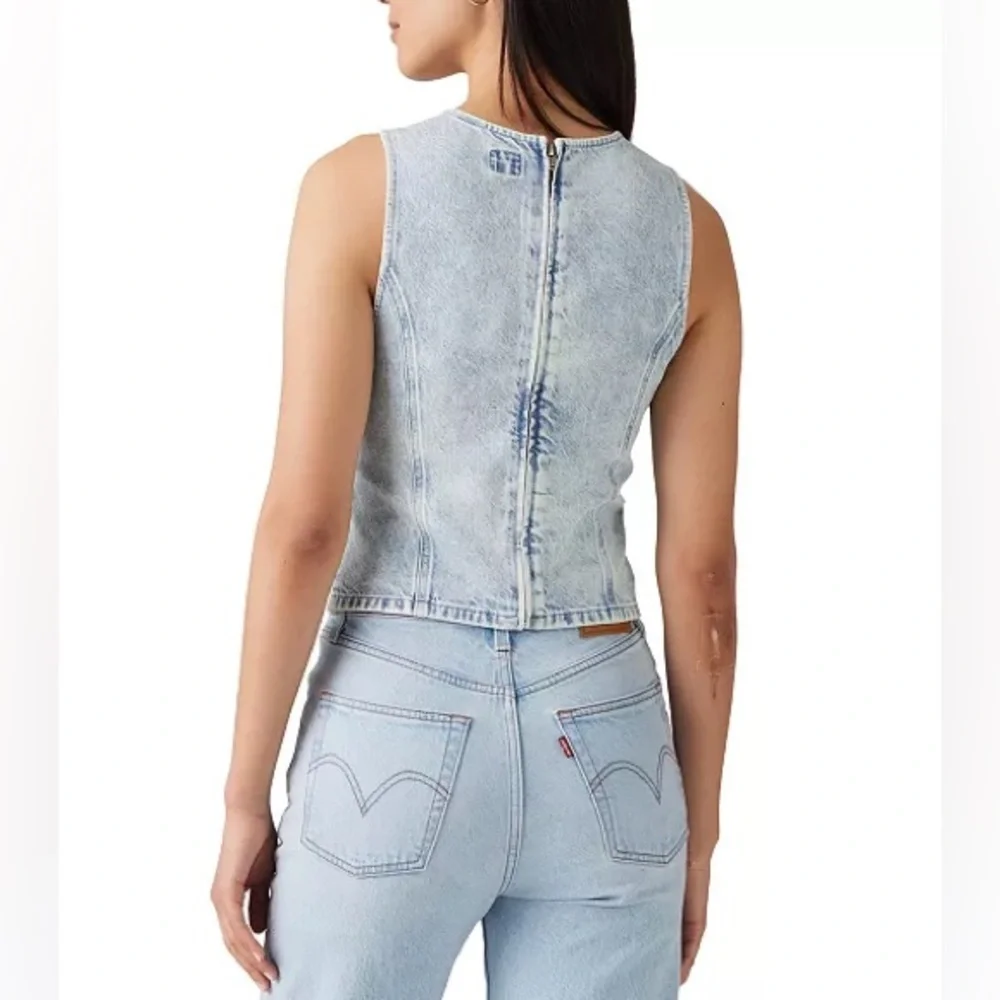 Levi's Premium Women's Topanga Light Blue Denim Tank Top - Picture 2 of 5
